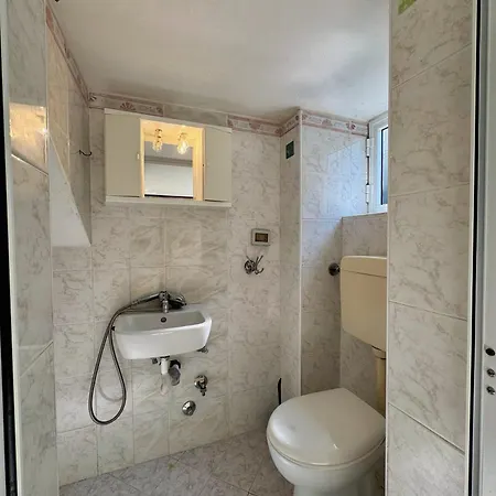 Polluce 别墅 比比翁