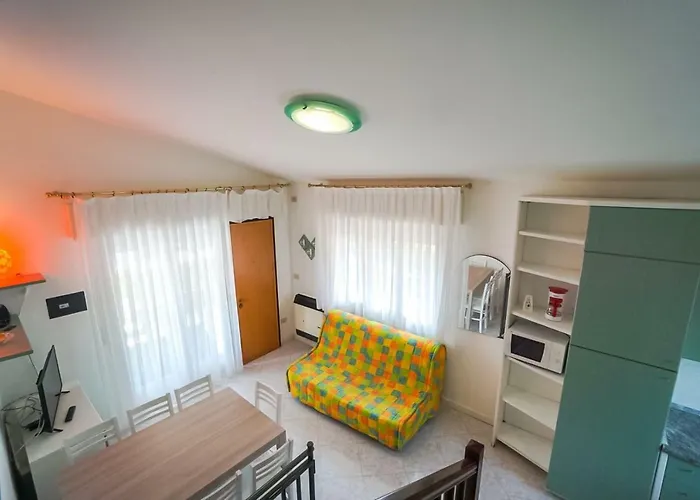 Polluce Бибионе